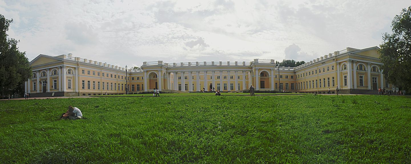 Александровский дворец