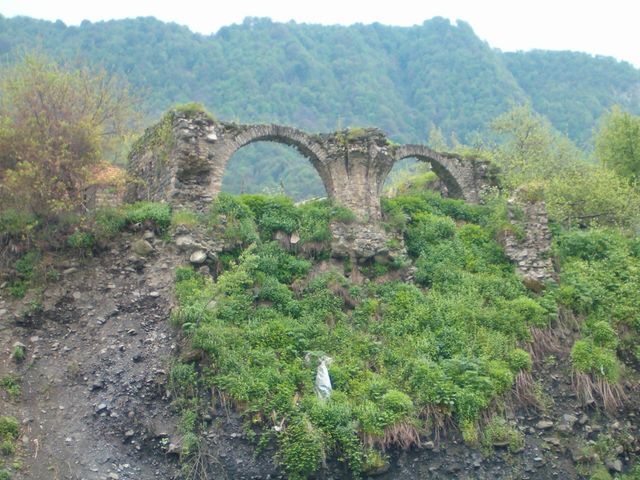 Fortress ruins in Ilisu