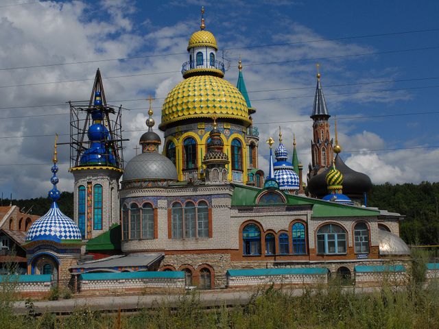 Храм всех религий