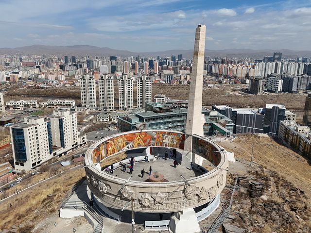 Зайсан (мемориал)