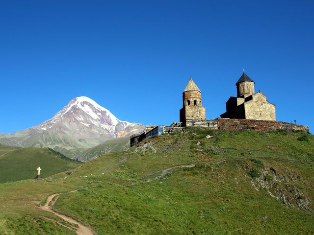 Троицкая церковь в Гергети