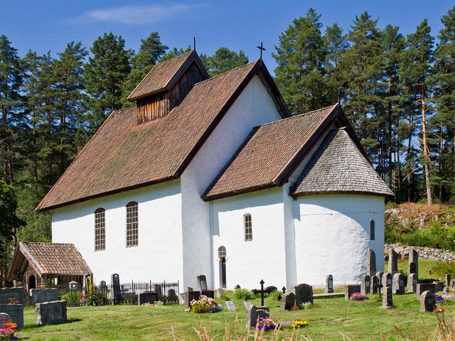 Kviteseid Old Church
