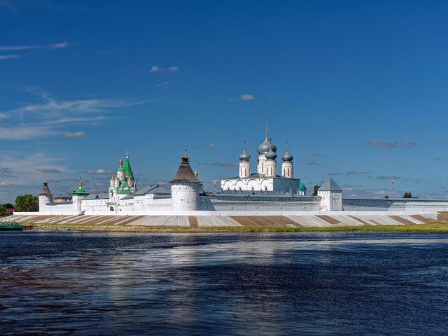 Желтоводский Макариев монастырь