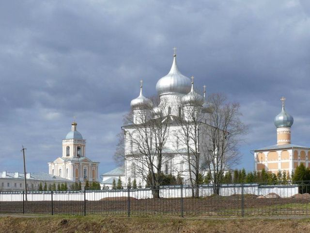 Хутынский монастырь