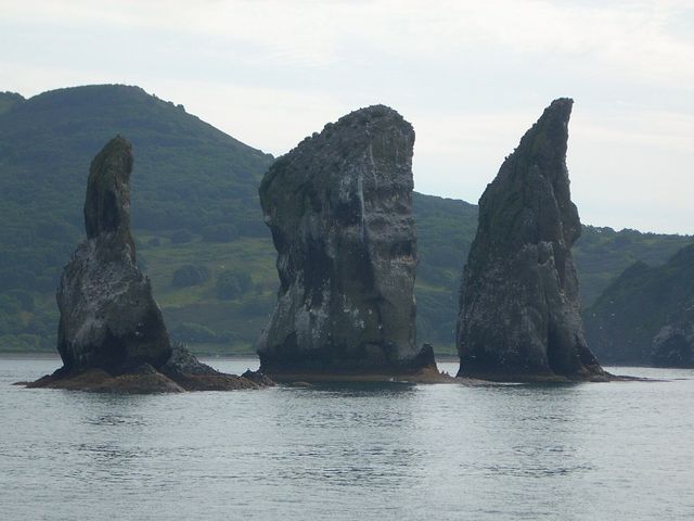 Три Брата