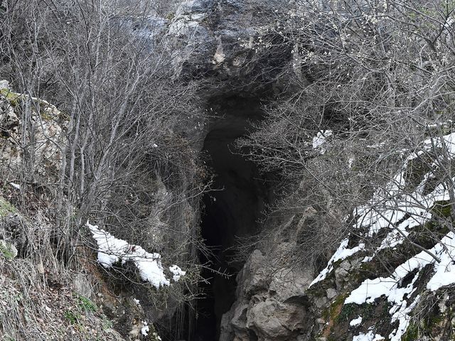 Азыхская пещера
