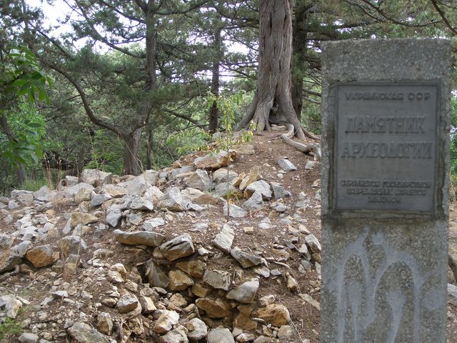 руины крепости Харакс