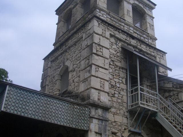 Команский монастырь