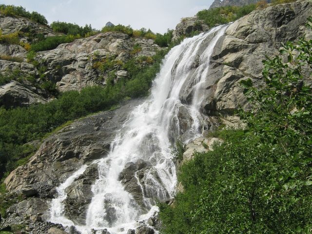 Алибекский водопад