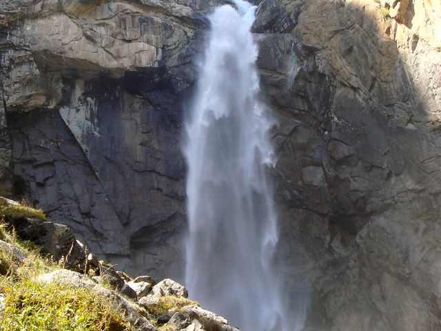 Водопад Барскаун