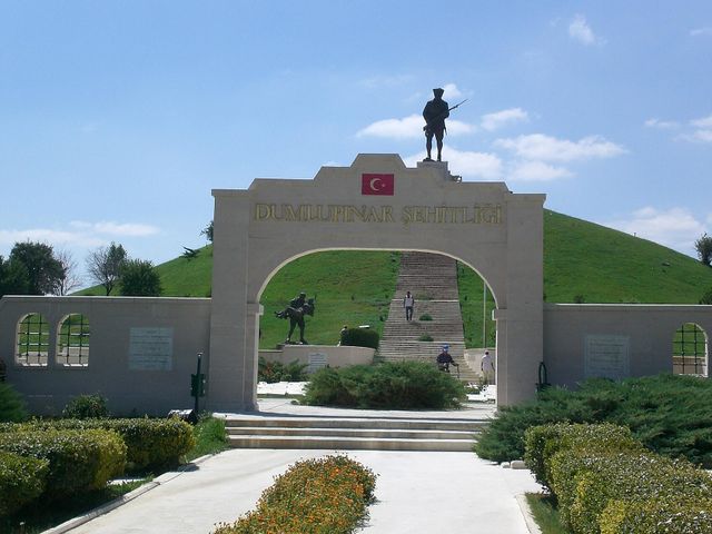 Dumlupınar Şehitliği