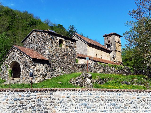 Ubisi monastery