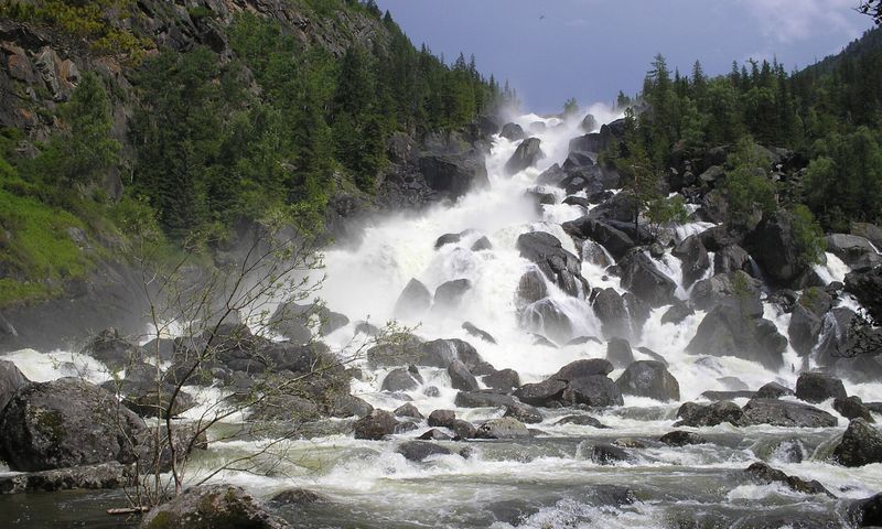 Большой Чульчинский водопад
